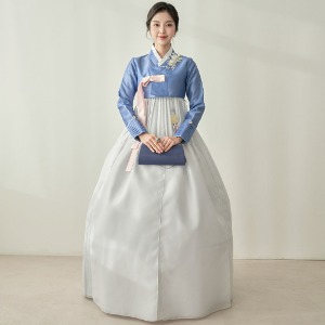 White Hanbok No. 395 Luxury Solo Female Wedding Guest Adult Female Elegant Traditional Hanbok